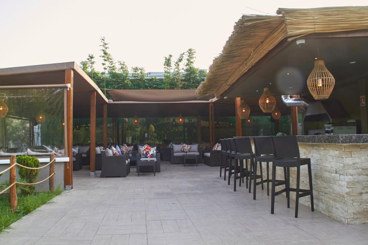 Mabrouk Hotel And Suites- Adult Only Agadir Esterno foto